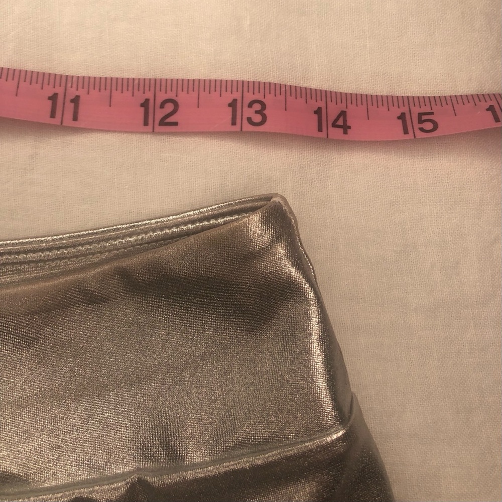 Kepblom Stretch Shorts Silver Women’s Size Small - Picture 7 of 12